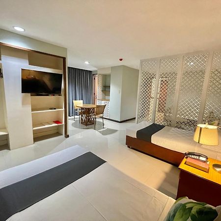 The Vip Hotel Кагаян-де-Оро Экстерьер фото