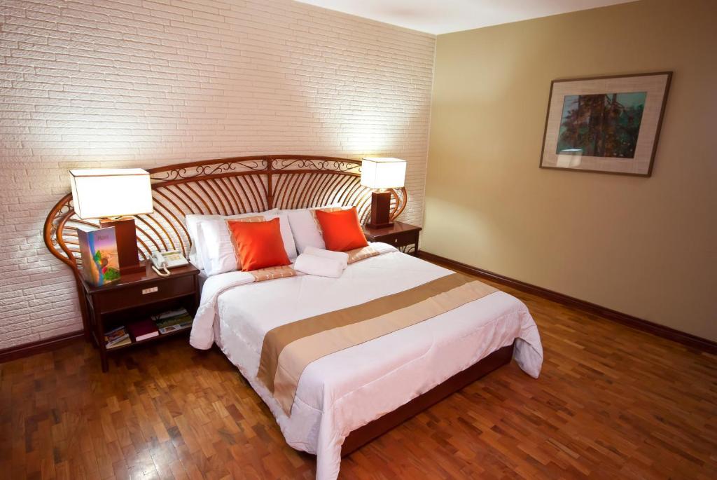 The Vip Hotel Кагаян-де-Оро Номер фото
